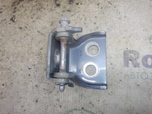 Петля передней двери, левой 9035V3 PEUGEOT