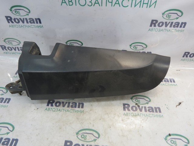 Накладка стойки кузова внешняя, задняя правая 903901105R RENAULT