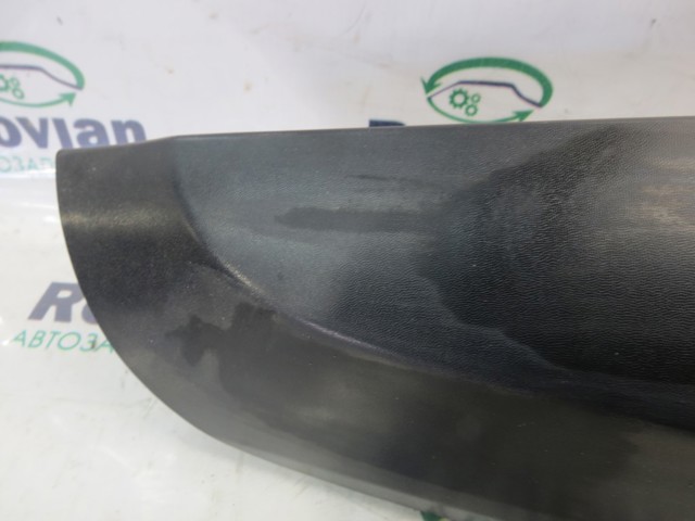 903902581R RENAULT Накладка стойки кузова внешняя задняя левая купить в Кривой Рог