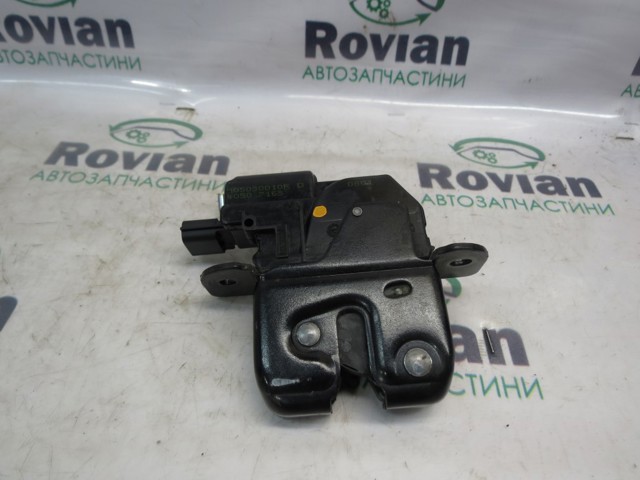 Замок пятой двери 905030010R RENAULT