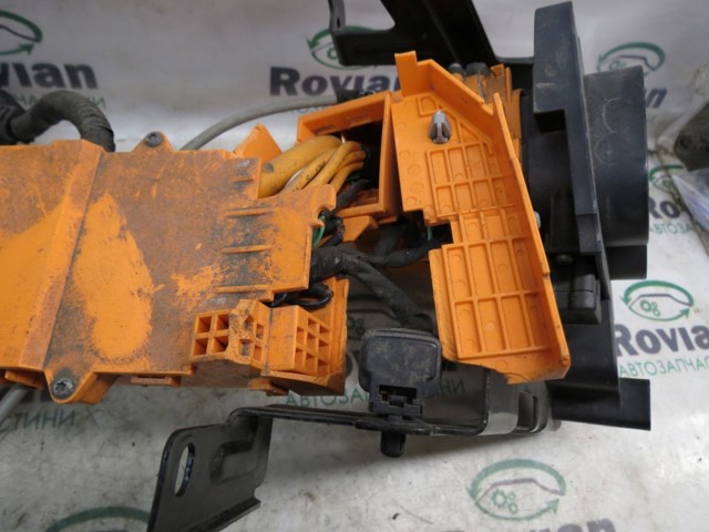 HYUNDAI 91684K4520 Порт зарядки в наличии Украина