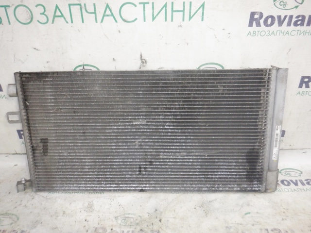 Радиатор охлаждения кондиционера 921000006R RENAULT