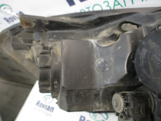 921011H000 HYUNDAI Левая фара купить в Николаев