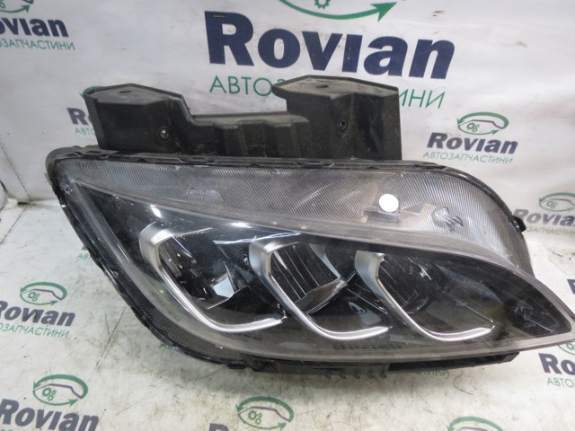92102J9600 HYUNDAI Фара правая купить в Кривой Рог