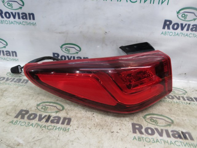 Задняя левая внешняя фара 92401J9100 HYUNDAI
