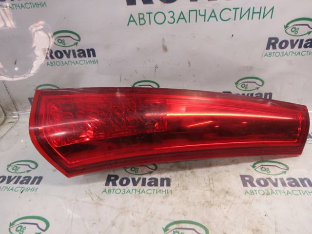 Фонарь задний правый, верхний 924041H3 HYUNDAI