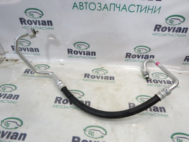 Шланг кондиционера, от компрессора к радиатору 924906RF0A NISSAN