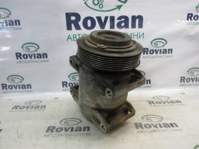 Компрессор кондиционера 92600EB01B NISSAN