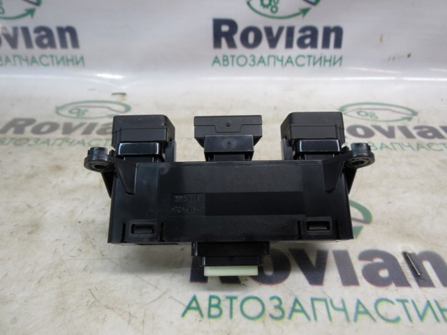 93310CV000 HYUNDAI купить в Одесса