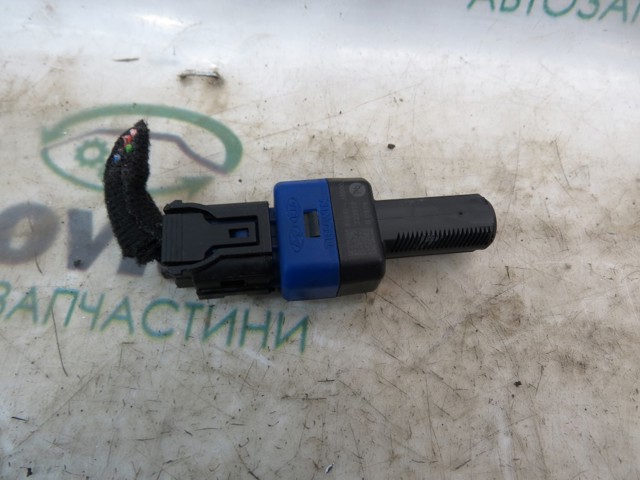 93810J3000 Датчик включения стопсигнала купить Житомир