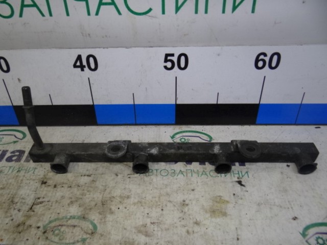 Топливная рампа 96487556 GM