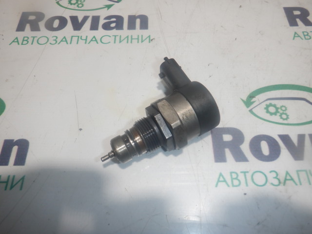 Редукционный клапан ТНВД 9654748880 PEUGEOT