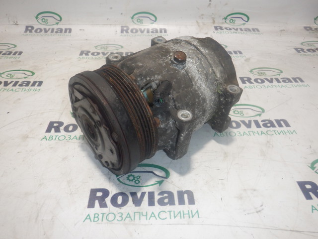 Компрессор климатической установки 96832900 GM