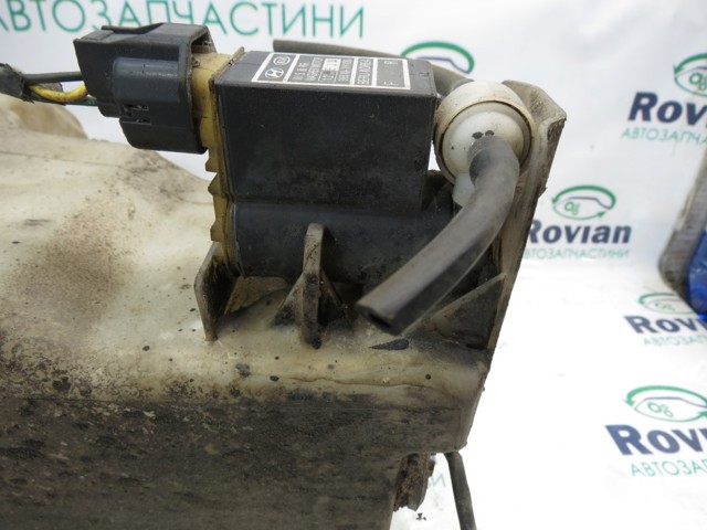 HYUNDAI 986101H101 Бачок омывателя в наличии Житомир