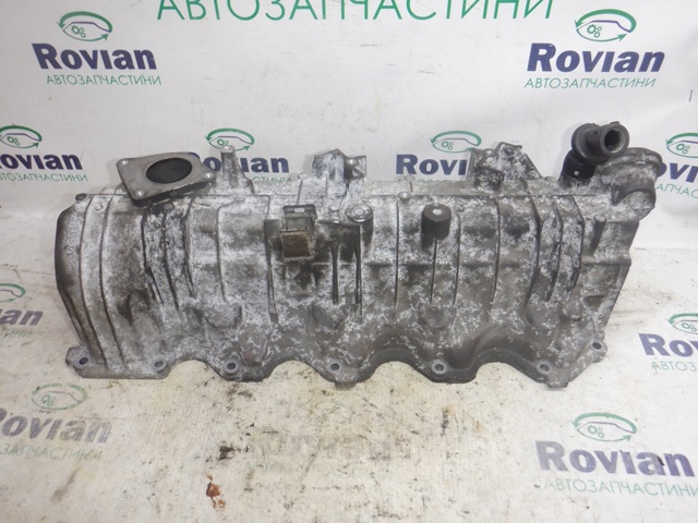 Крышка двигателя A2660101730 MERCEDES