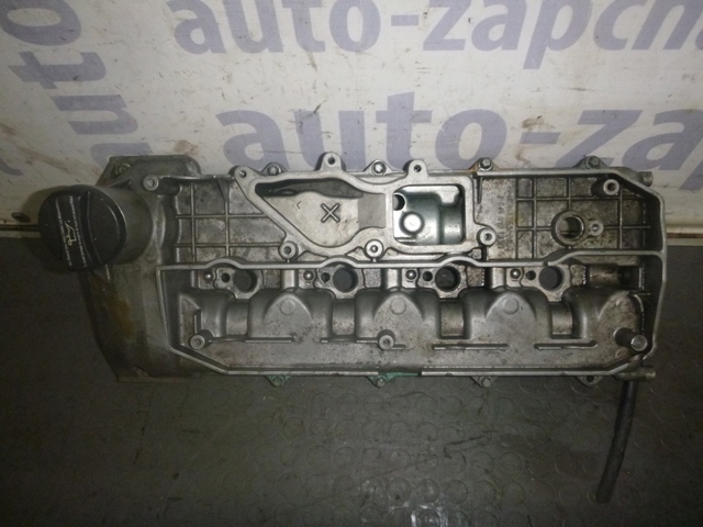Крышка клапанная Mercedes Sprinter II 4,6-t