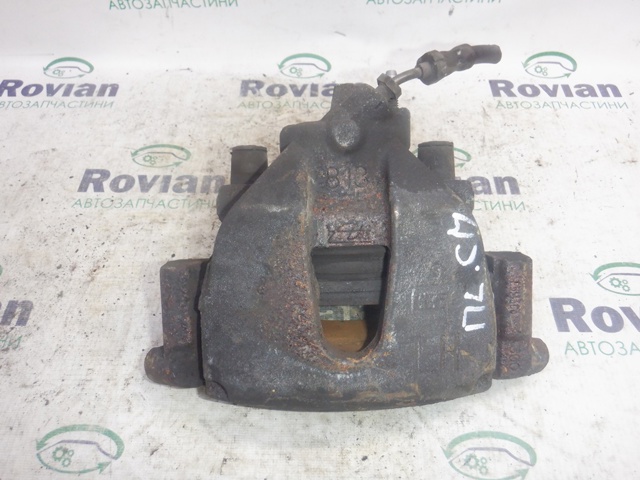 Суппорт тормозной, передний, левый AV612B302AA FORD