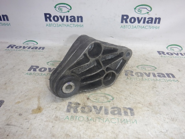 FORD AV616P093NA Кронштейн подушки КПП в наличии Кривой Рог