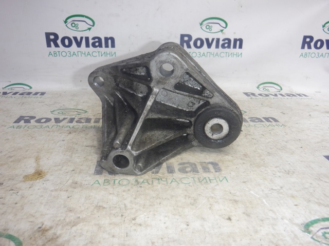 Кронштейн подушки коробки передач AV616P093NA FORD