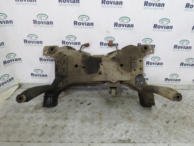 Передняя балка C23634800B MAZDA