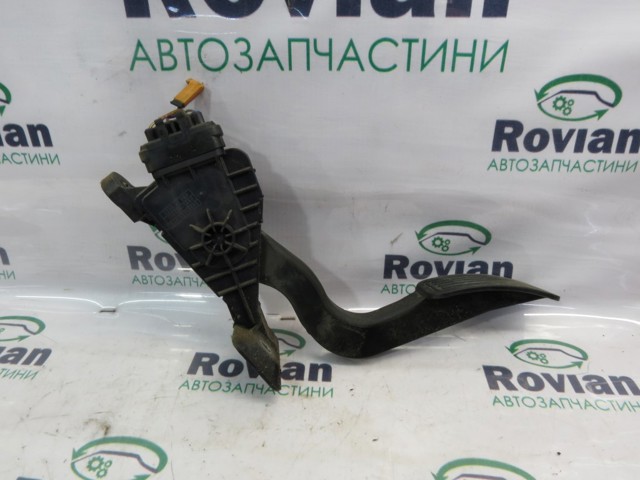 Педаль акселератора CC3041600 MAZDA
