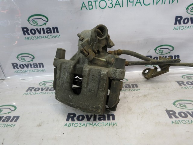 Задний правый суппорт CCY92661X MAZDA