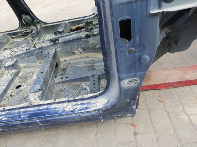 Проем передней правой двери G60306RFMA NISSAN