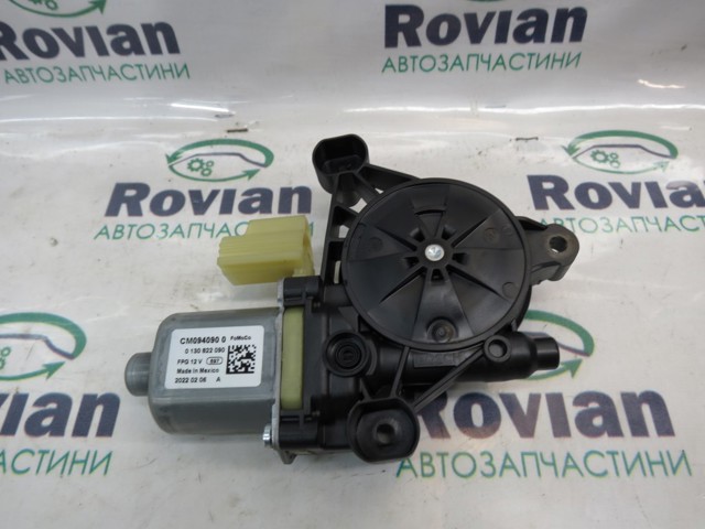 Мотор стеклоподъемника двери задней, правой LJ6Z5823394A FORD
