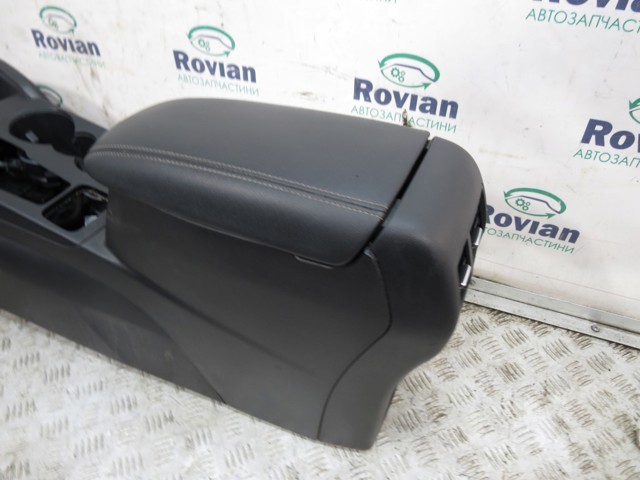 LJ6Z78045A36AA Консоль панели управления центральная купить Черновцы