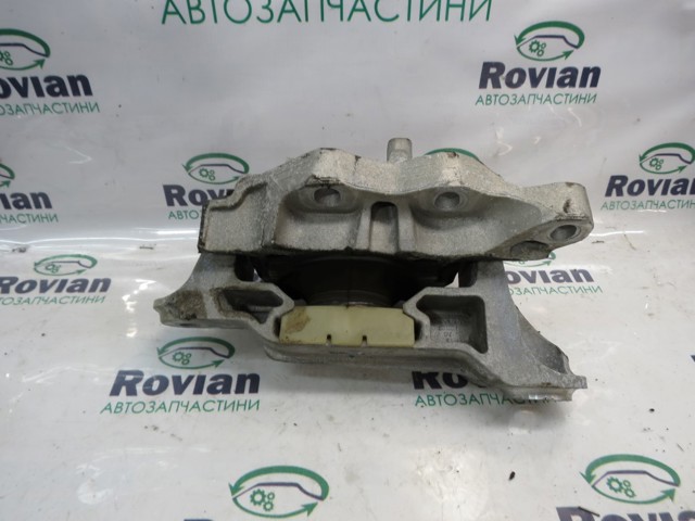 Правая подушка ДВС LX6Z6038H FORD