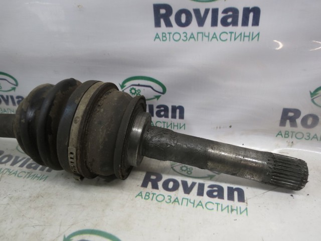 Привод передний правый MN107602 MITSUBISHI