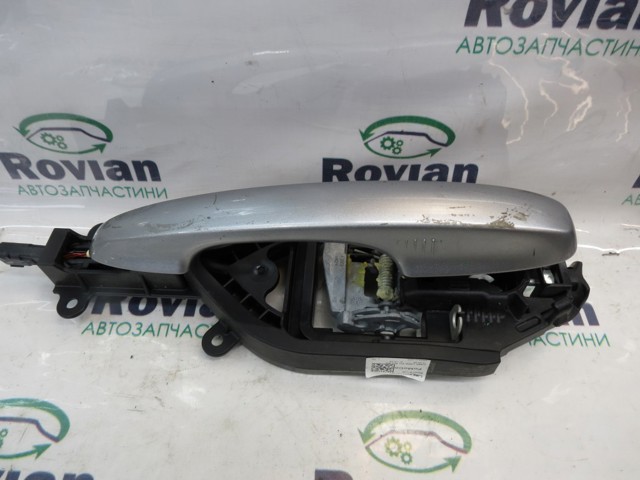Замок передней пассажирской двери PJ6Z78219A64G FORD