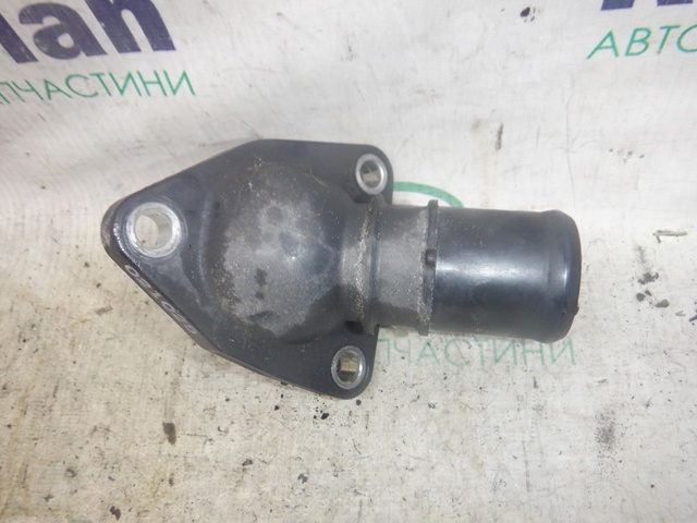 Крышка корпуса термостата R2AA15172 MAZDA