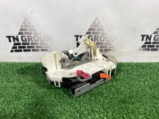CHRYSLER 04589417AH Замок водительской двери в наличии Ужгород