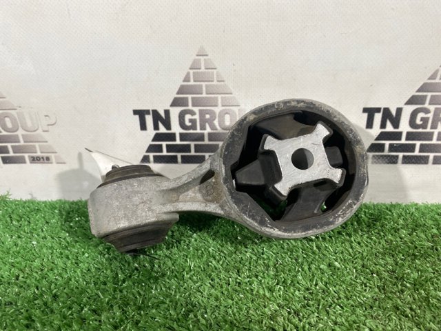 113504BD0A NISSAN Подушка (опора) двигателя верхняя купить в Николаев
