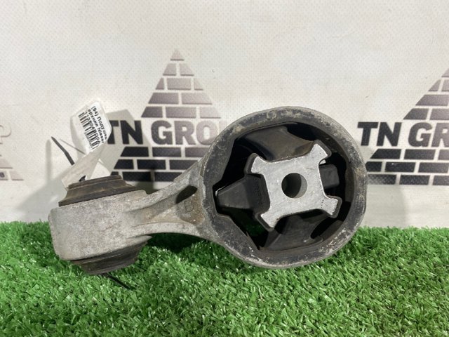 113504BD0A NISSAN Подушка (опора) двигателя верхняя купить в Черкассы