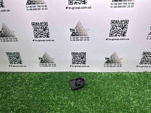 28882ZN50A Заглушка гайки крепления поводка переднего дворника купить Павлоград