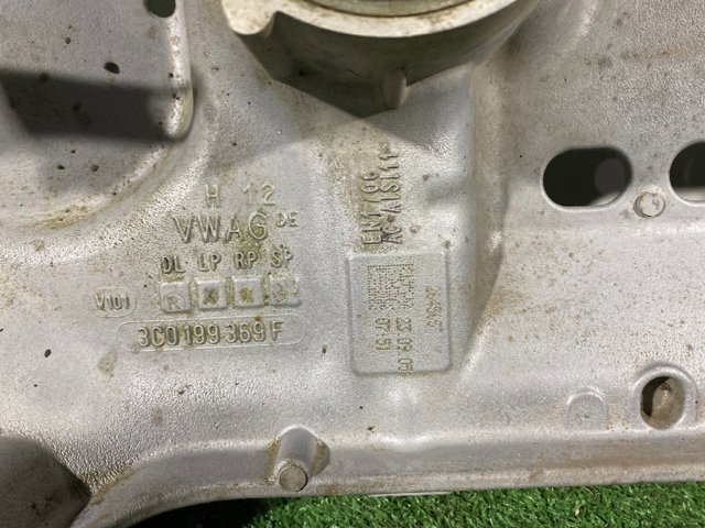 VAG 3C0199369F Подрамник передний в наличии Киев