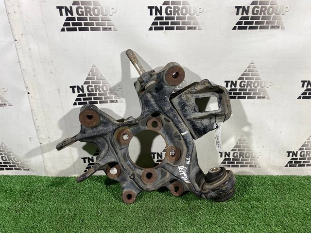 Цапфа - поворотный кулак задний, левый 423050E020 TOYOTA
