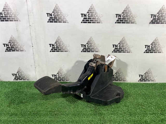 Ппривод тормозного крана 4581693AC CHRYSLER