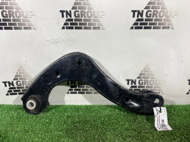 Балансир подвески задний правый 4877033020 TOYOTA
