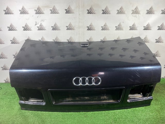 Крышка багажника 4D0827023N VAG