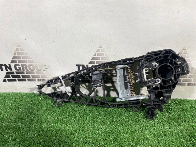 BMW 51217401209 Держатель наружной ручки двери задней левой в наличии Каменское