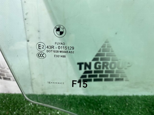 51337470632 BMW Стекло двери передней правой купить в Полтава