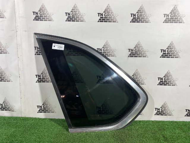 Стекло кузова/багажного отсека, левое 51377305771 BMW