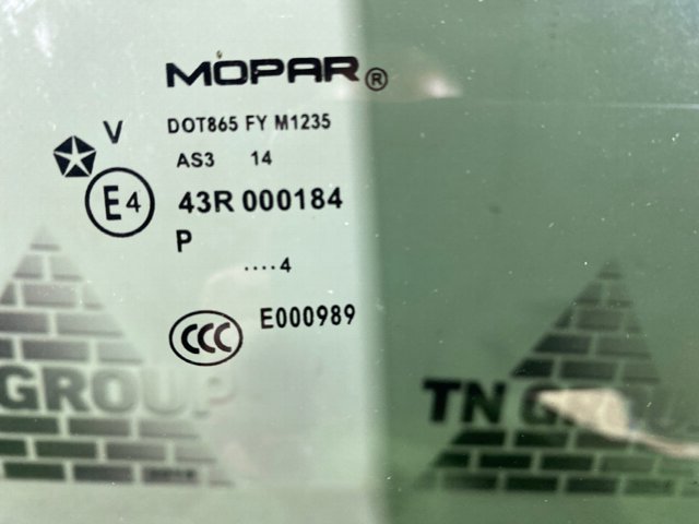 CHRYSLER 5155455AB Стекло двери задней левой в наличии Каменское