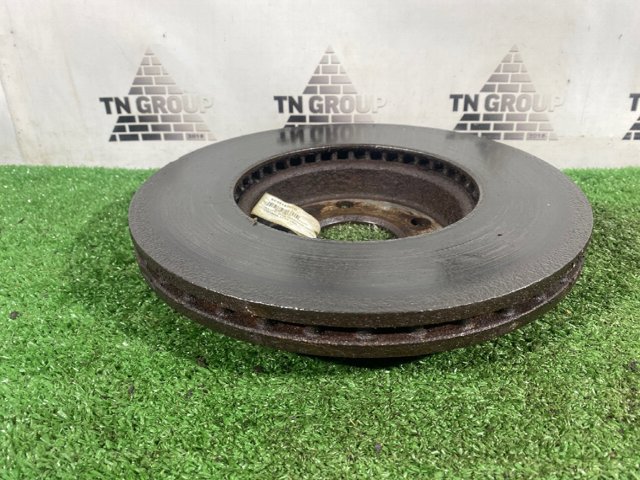 Передний тормозной диск Skoda SuperB 1