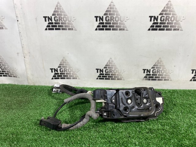 Замок задней правой двери  Volkswagen Passat B8