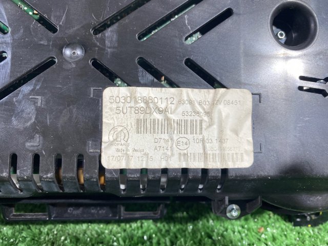 5UT89DX9AI Панель приборов купить Винница