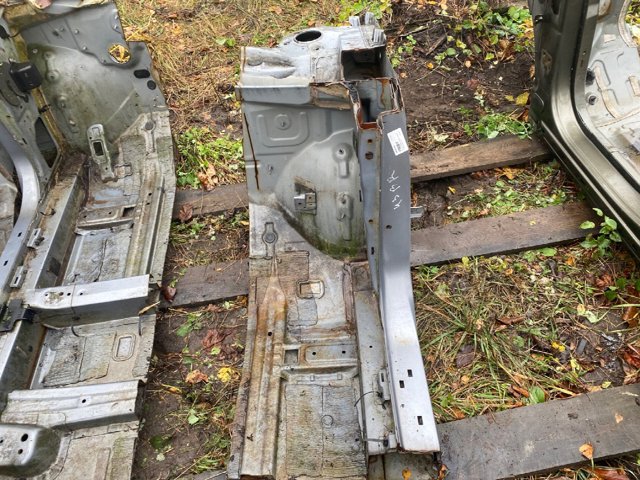 HYUNDAI 64602C2000 в наличии Ужгород